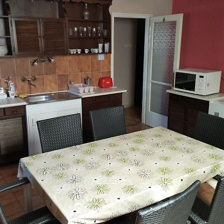Horvath Apartmanhaz Kaposvar Luaran gambar