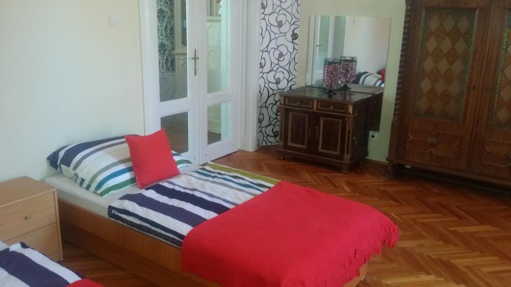 Horvath Apartmanhaz Kaposvar Luaran gambar